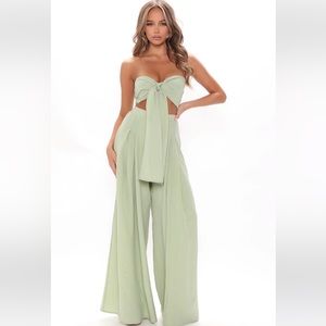 Fashion nova kynlee pant set sage green small